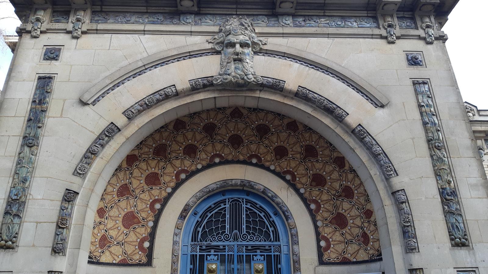 Entrée de la piscine Saint-Georges